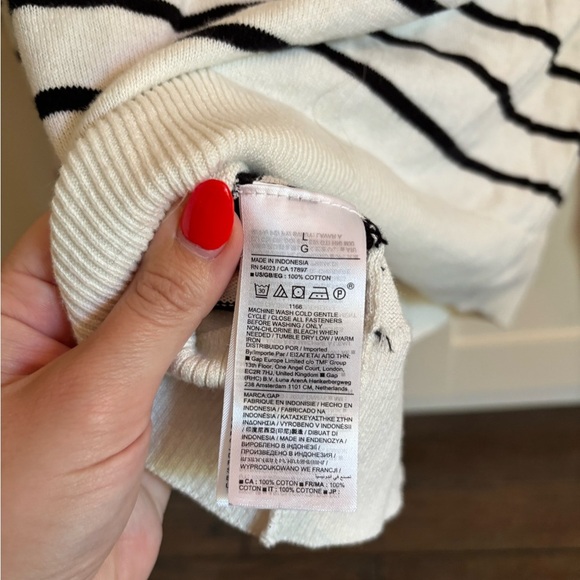 GAP Classic Striped Sweater Cardigan size large blk & white 100% cotton vintage - Picture 3 of 6